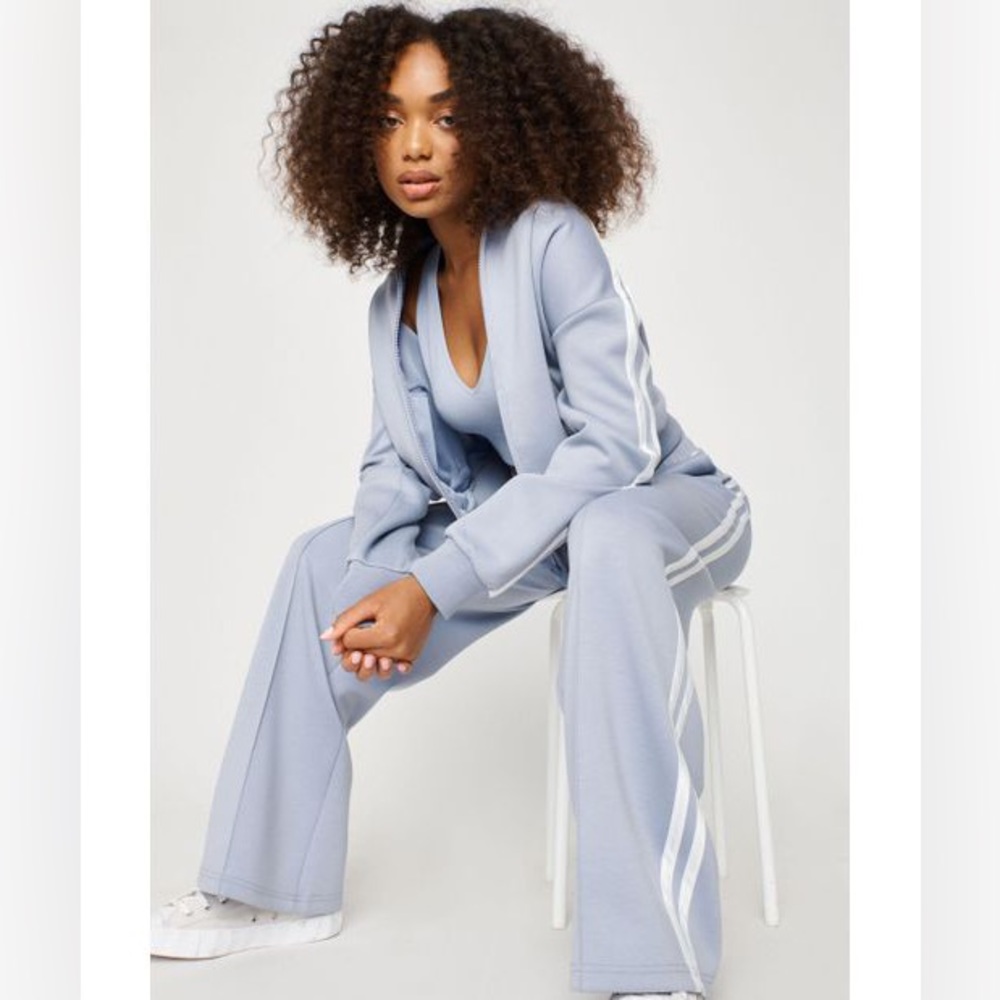 Garage Side Stripe Pants ( wide leg)